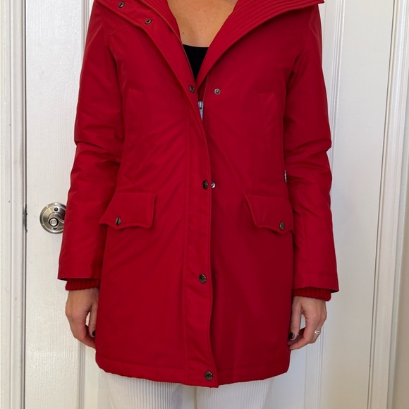 Burberry Red Jacket with Classic Check Lining - Picture 3 of 6